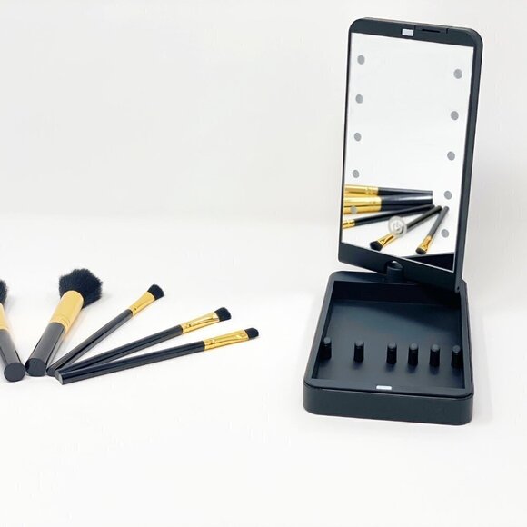 Travel Beauty Mirror with LED Light and 5 Makeup brushes New in box - - Picture 2 of 3